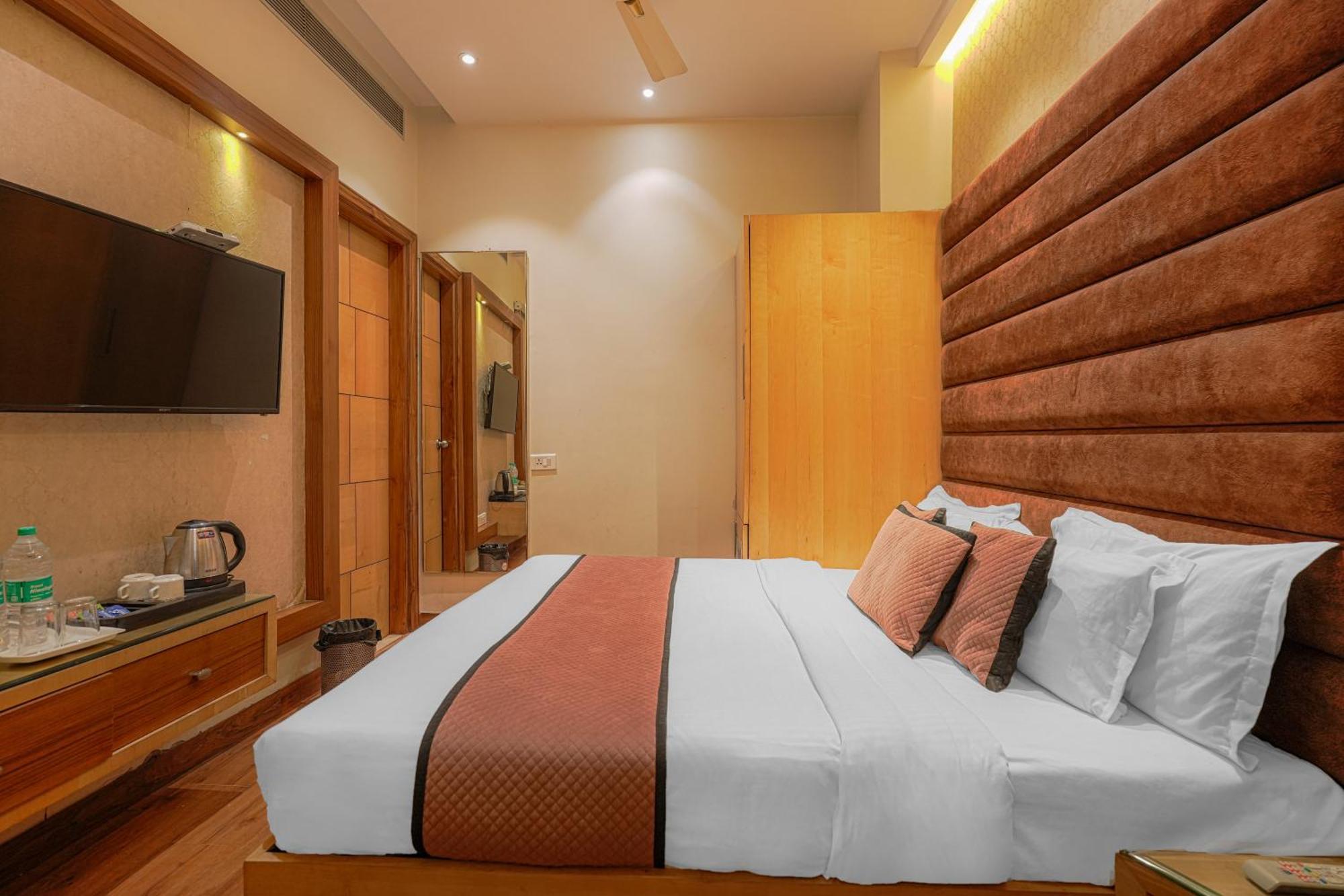 Csjs Inn Hotel 阿姆利则 外观 照片