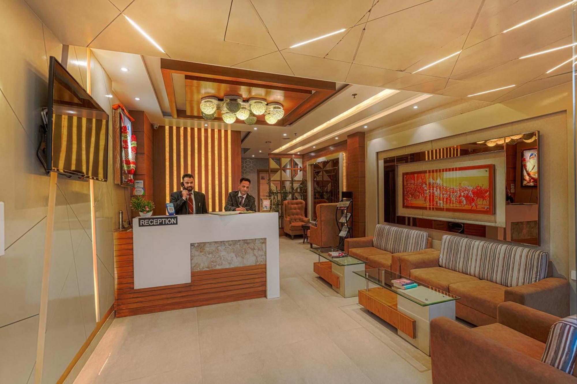 Csjs Inn Hotel 阿姆利则 外观 照片